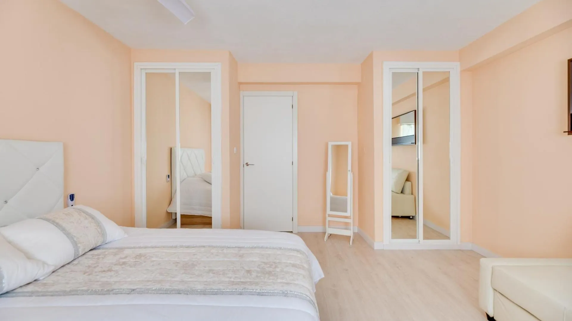 Flamingo 1 Bdr Beach 200 Meters Always Happy Benalmadena location