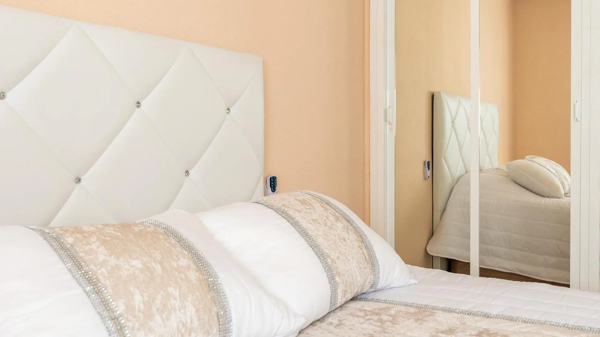Flamingo 1 Bdr Beach 200 Meters Always Happy Benalmadena Apartment